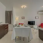 A Unique And Charming Two Bedroom In St Julians *