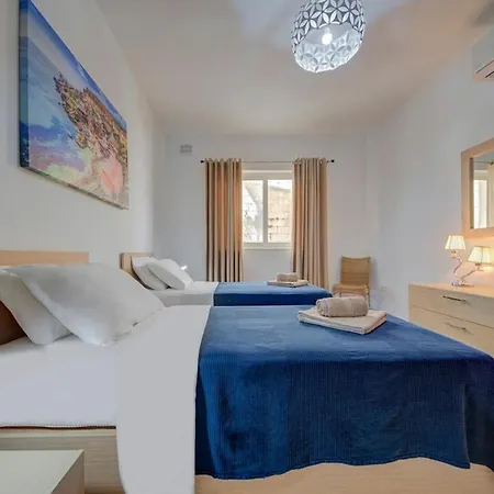 A Unique And Charming Two Bedroom In St Julians *