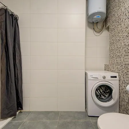 A Unique And Charming Two Bedroom In St Julians