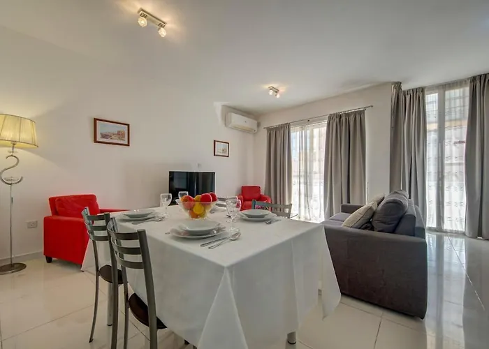 A Unique And Charming Two Bedroom In St Julians *