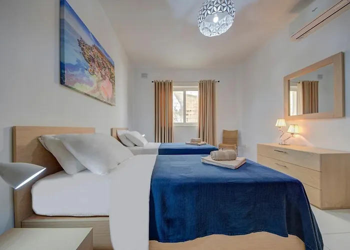 A Unique And Charming Two Bedroom In St Julians *