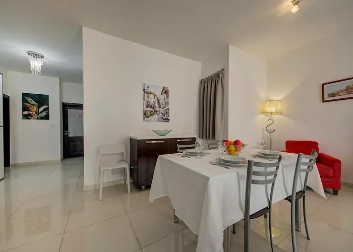 A Unique And Charming Two Bedroom In St Julians