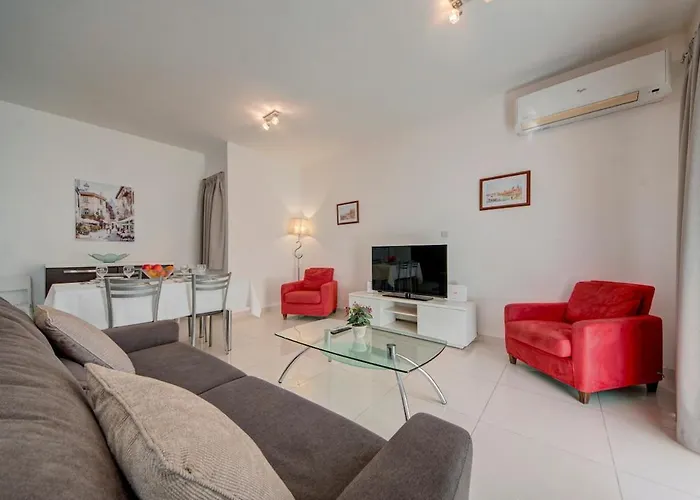 A Unique And Charming Two Bedroom In St Julians St. Paul's Bay